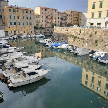 Casa Di Federica Camera Con Bagno Privato Esterno Livorno Luaran gambar
