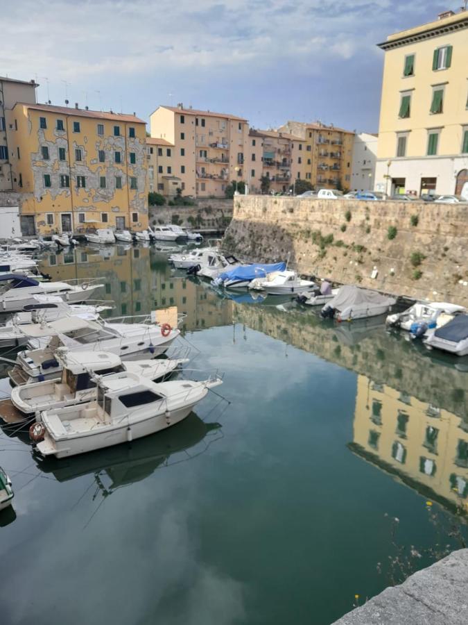 Casa Di Federica Camera Con Bagno Privato Esterno Livorno Luaran gambar