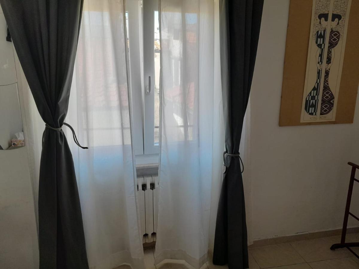 Casa Di Federica Camera Con Bagno Privato Esterno Livorno Luaran gambar