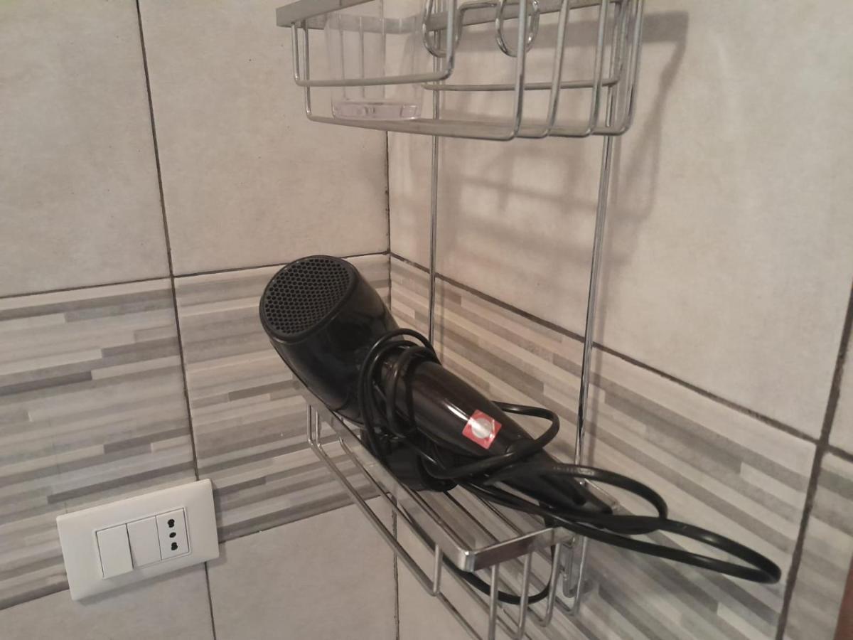 Casa Di Federica Camera Con Bagno Privato Esterno Livorno Luaran gambar